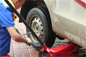 普兰店附近拖车24小时服务热线电话
